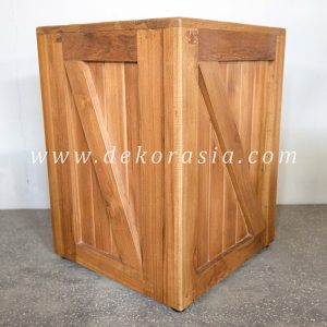 Wooden Stools Decoration